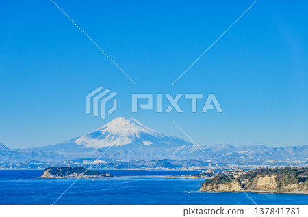 Mt. Fuji and Enoshima from Zushi Mt. Fuji and Enoshima from Zushi 137841781
