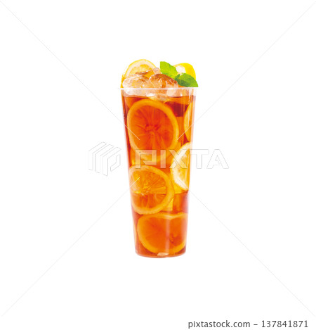 Classic Lemon Iced Tea with Mint 137841871