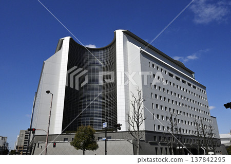 大阪府警察總部 137842295