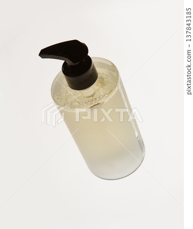 Floating shower gel bottle with bubble detail Floating shower gel bottle with bubble detail 137843185