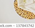 Plate with taralli snack 137843742