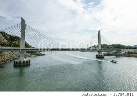 Scenery of the Gogunsan Island near Gunsan, Jeollabuk-do. Scenery of the Gogunsan Island near Gunsan, Jeollabuk-do. 137843911
