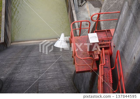Dam radial gates Dam radial gates 137844595