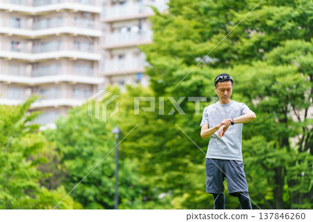 Senior man jogging in the park Senior man jogging in the park 137846260