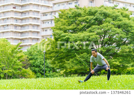 Senior men doing gymnastics 137846261