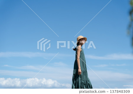 看海的女人 看海的女人 137848309