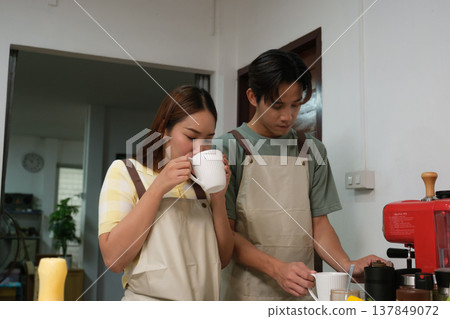 Asian couple at home Asian couple at home 137849072