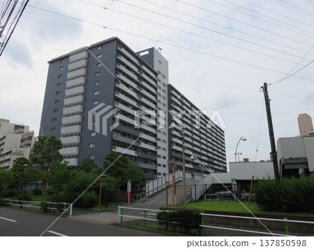 大型建築 137850598
