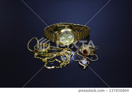 We buy luxury watches, jewelry, and precious metals. 137850804