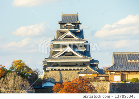 Kumamoto Castle, one of Japan's Top 100 Castles, in Kumamoto City, Kumamoto Prefecture, in autumn. Kumamoto Castle, one of Japan's Top 100 Castles, in Kumamoto City, Kumamoto Prefecture, in autumn. 137853343