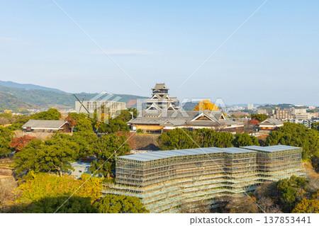 Autumn in Kumamoto City, Kumamoto Prefecture: A view of Kumamoto Castle from the observation lobby of Kumamoto City Hall. Autumn in Kumamoto City, Kumamoto Prefecture: A view of Kumamoto Castle from the observation lobby of Kumamoto City Hall. 137853441
