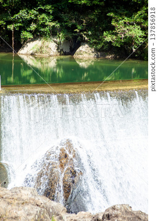 Spillway of the Nagashino Dam (Shinshiro City, Aichi Prefecture) Spillway of the Nagashino Dam (Shinshiro City, Aichi Prefecture) 137856918