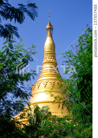 Asian Buddhist temple. Global Vipassana Pagoda in Mumbai, India Asian Buddhist temple. Global Vipassana Pagoda in Mumbai, India 137857488