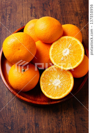 Yi Precultural Fruit 137858956