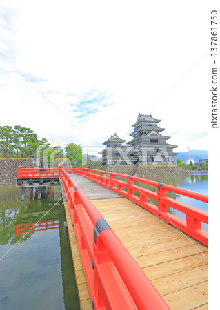 長野縣松本市國寶松本城風景 長野縣松本市國寶松本城風景 137861750