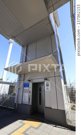 Elevator-only entrance (Exit 2A) at Yurikamome Ariake Station 137862153