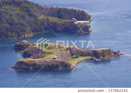 能島城遺址,漂浮在瀨戶內海中 能島城遺址,漂浮在瀨戶內海中 137862242