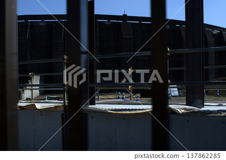 從外部觀察施工現場 從外部觀察施工現場 137862285