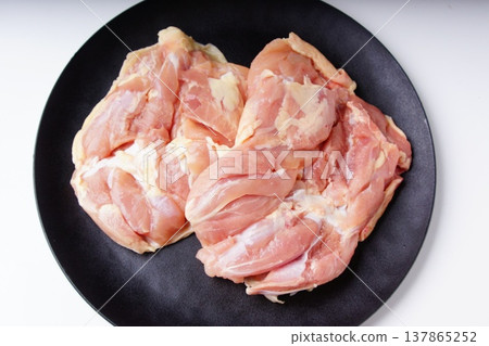 生雞腿 137865252