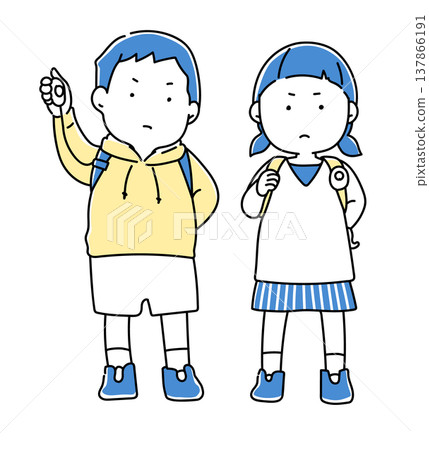 配備個人警報器（兩種顏色）的小學生 137866191
