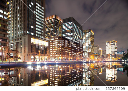 東京日比谷夜景 137866309