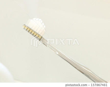 Toothbrush 137867481
