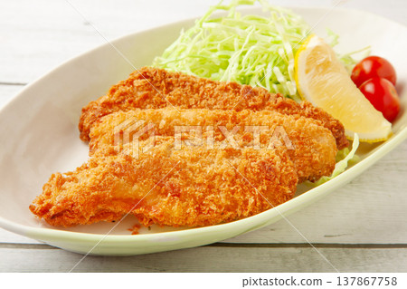 煎三文魚 煎三文魚 137867758
