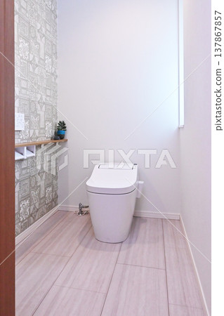 乾淨的廁所,新建的廁所,寬敞的廁所,圖片素材 乾淨的廁所,新建的廁所,寬敞的廁所,圖片素材 137867857