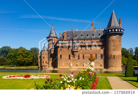 Summer landscape with a view of the ancient Castle De Haar Summer landscape with a view of the ancient Castle De Haar 137868919