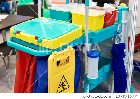 Cleaning trolley 137871577