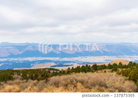 Late autumn in Aso, Kumamoto Prefecture: View from Kusasenri Observatory on Mount Aso. Late autumn in Aso, Kumamoto Prefecture: View from Kusasenri Observatory on Mount Aso. 137873305