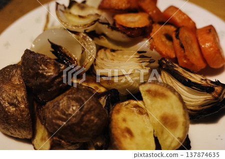 Grilled vegetables 137874635