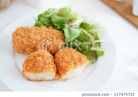 奶油炸丸子 奶油炸丸子 137874785