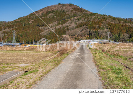 Rural scenery of Lake Biwa in the Oku area, Nishiasaicho, Nagahama City, Shiga Prefecture Rural scenery of Lake Biwa in the Oku area, Nishiasaicho, Nagahama City, Shiga Prefecture 137877613