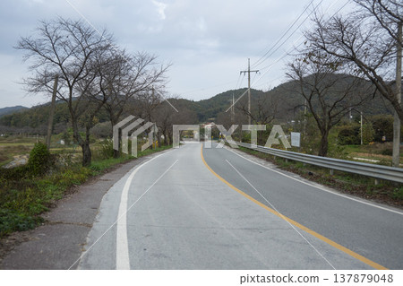 Han River bike path 137879048