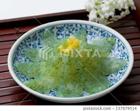 Sashimi konnyaku Sashimi konnyaku 137879514