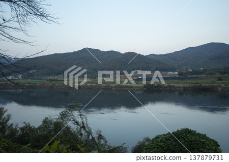 Han River bike path 137879731