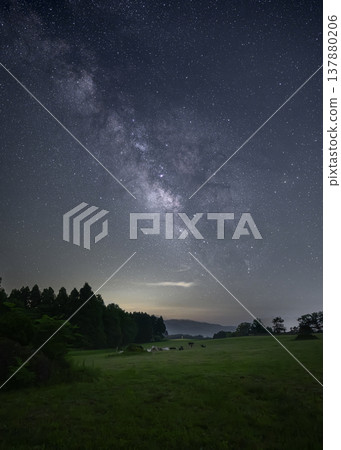 The starry sky of Rokushi plateau 137880206