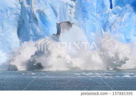 Peritomoleno 137881395