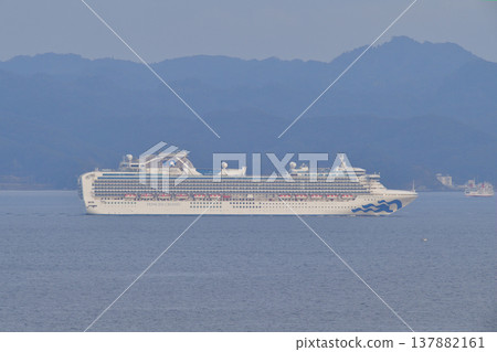 P&O Cruises, Uraga Channel, Diamond Princess P&O Cruises, Uraga Channel, Diamond Princess 137882161