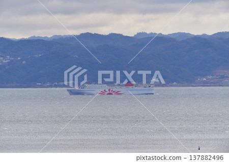 Mitsui O.S.K. Lines Ferry, Uraga Channel, Sunflower Daisetsu 137882496