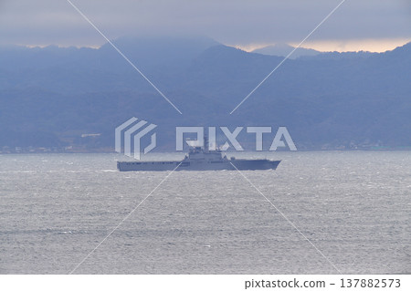 日本海上自衛隊,浦賀水道,下北,LST-4002運輸艦 日本海上自衛隊,浦賀水道,下北,LST-4002運輸艦 137882573