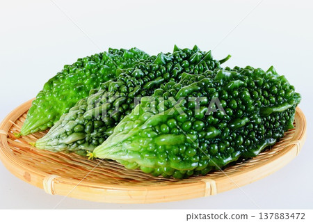 Summer vegetables: bitter melon (goya) Summer vegetables: bitter melon (goya) 137883472
