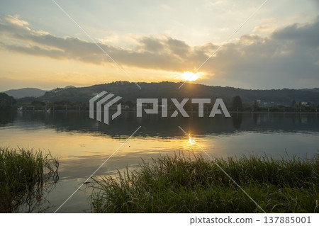 Han River bike path Han River bike path 137885001