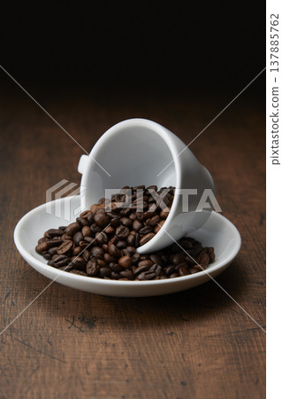 A coffee image with a calm wood grain background. A coffee image with a calm wood grain background. 137885762