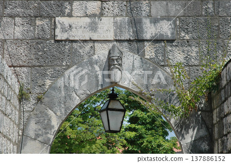 Land Gate with Saint Blaise Sculpture in Ston Croatia Land Gate with Saint Blaise Sculpture in Ston Croatia 137886152