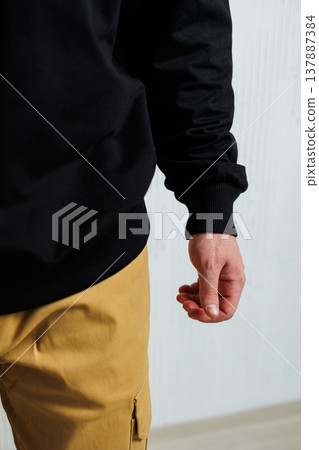 Men's green casual sweatpants with pockets. Lightweight summer pants for men. 137887384