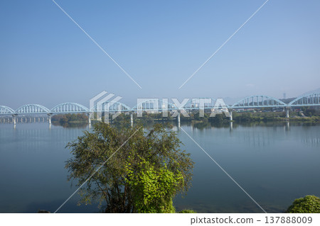 Han River bike path Han River bike path 137888009