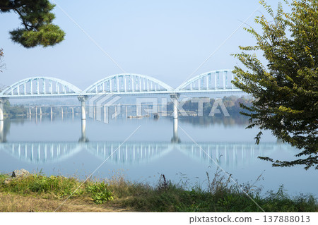Han River bike path Han River bike path 137888013
