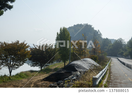 Han River bike path Han River bike path 137888015